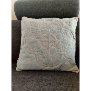 Pude - stvet mint grn med mnster